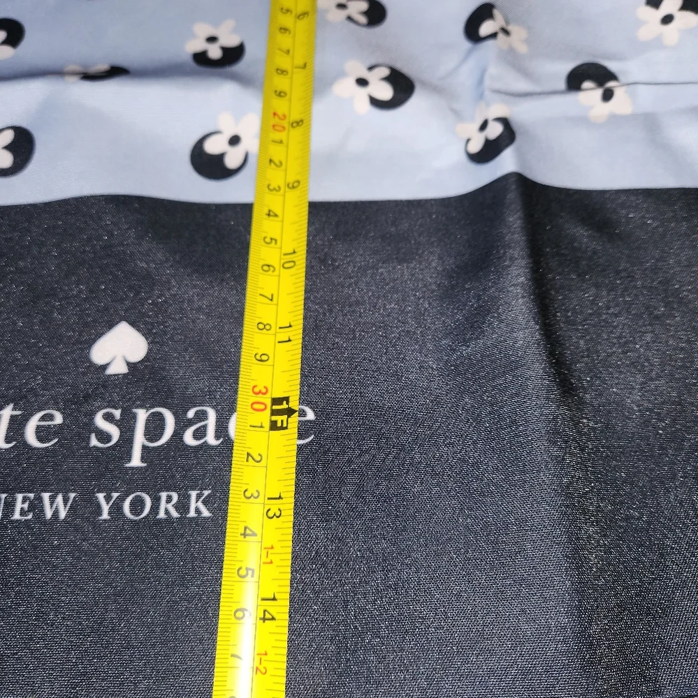 Kate Spade Blue and Black Elegant Tote - Picture 7 of 7